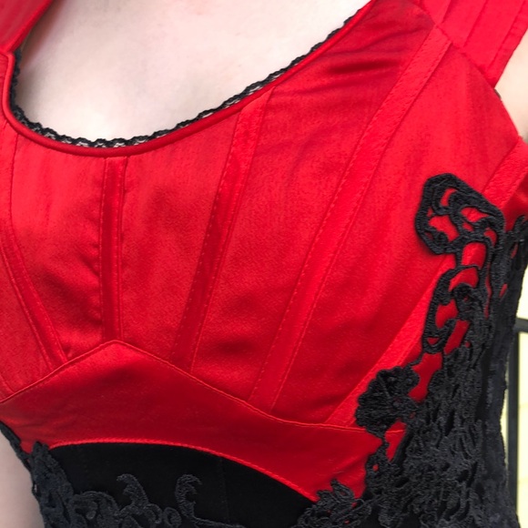 Karen Millen 4 red/black corseted midi dress - Picture 4 of 7